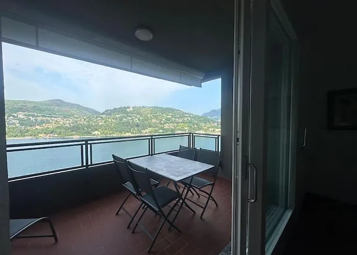 Apartment View Ac And Garage Como