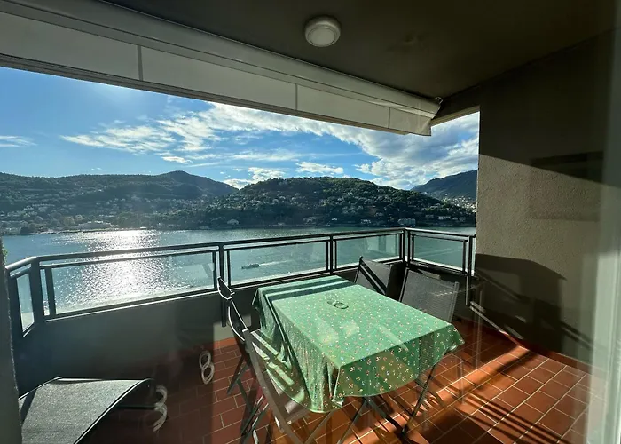 Apartment View Ac And Garage Como