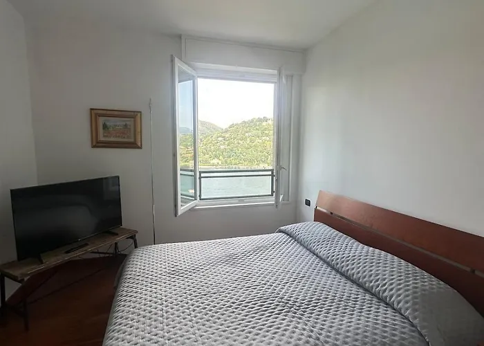 View Ac And Garage Como