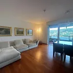 View Ac And Garage * Como