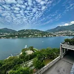 View Ac And Garage * Como
