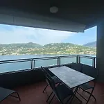 View Ac And Garage Lejlighed Como