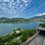 View Ac And Garage Lejlighed Como