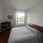 View Ac And Garage Como