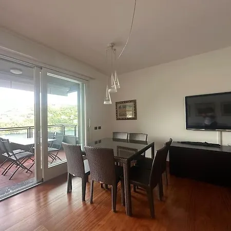 Daire View Ac And Garage *