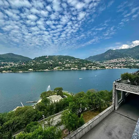View Ac And Garage Daire Como